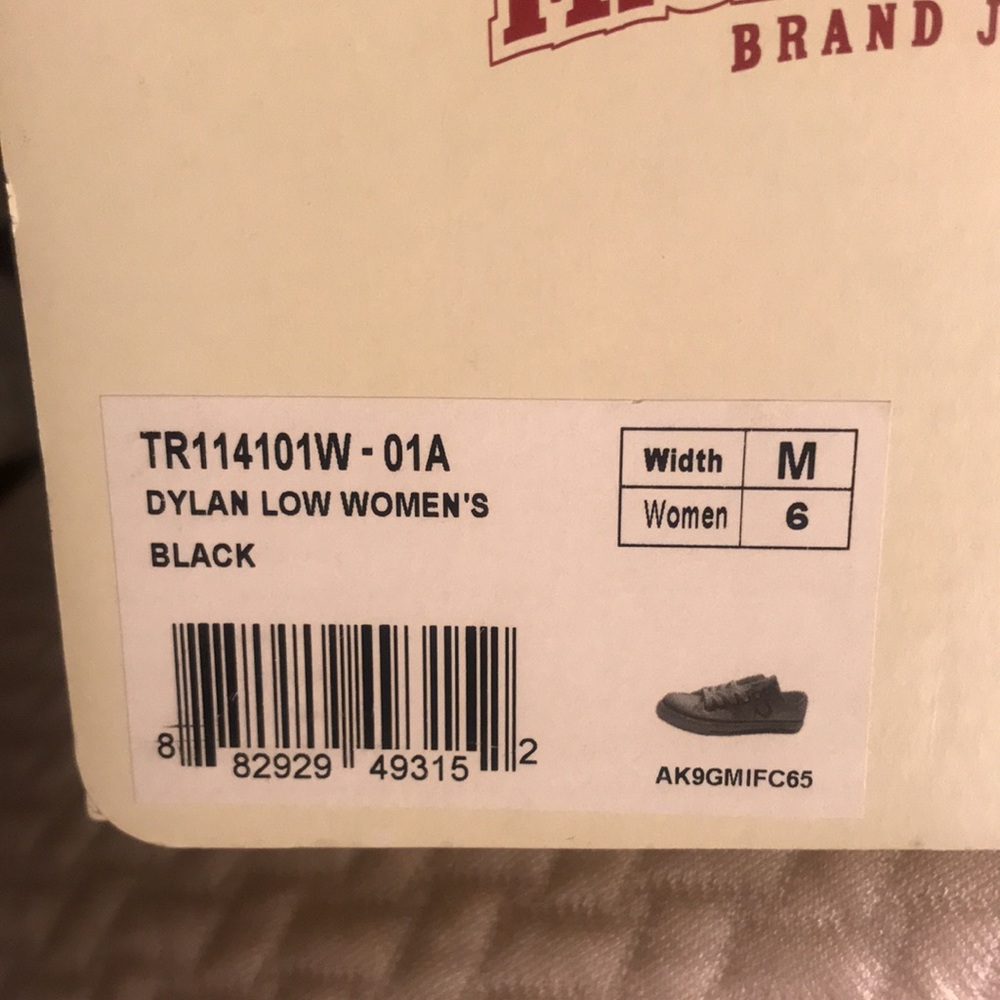 True Religion sneakers , size 6 in black. - Picture 4 of 4